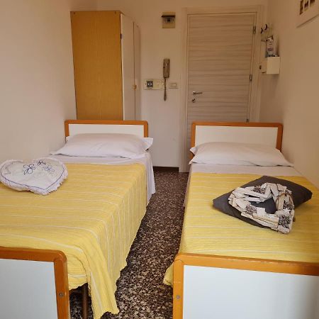 Hotel Marconi Miramare Rimini Exteriér fotografie