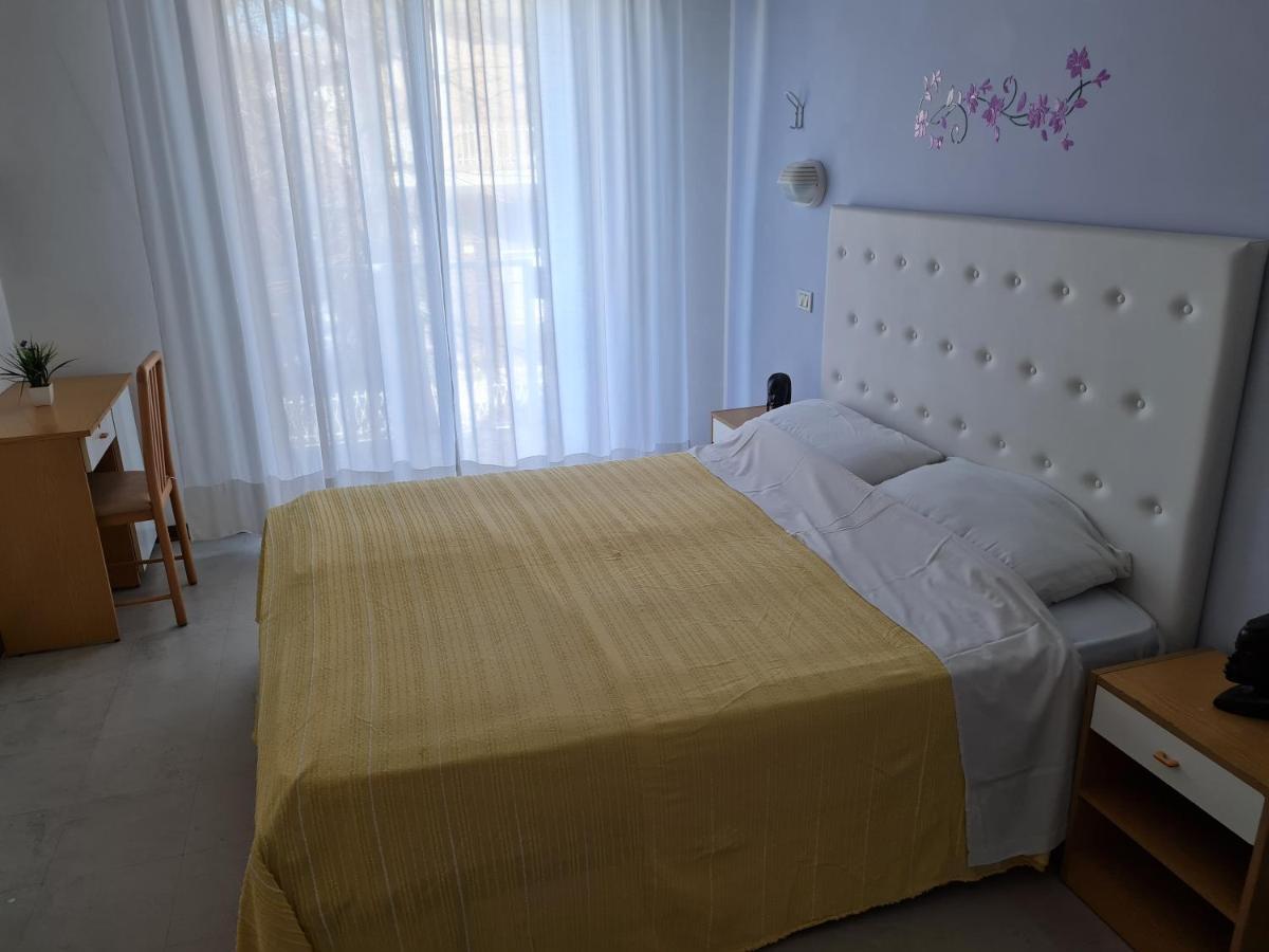 Hotel Marconi Miramare Rimini Exteriér fotografie